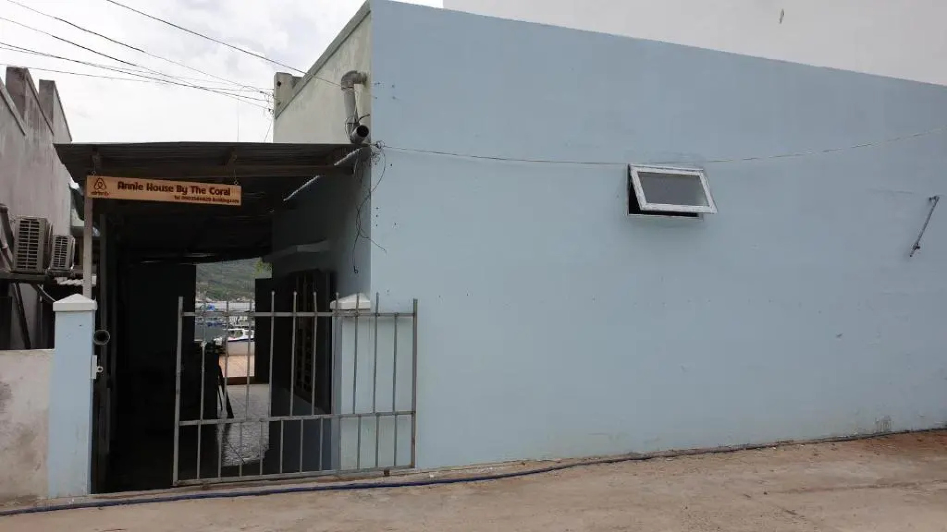 Annie House by the coral on Binh Hung island