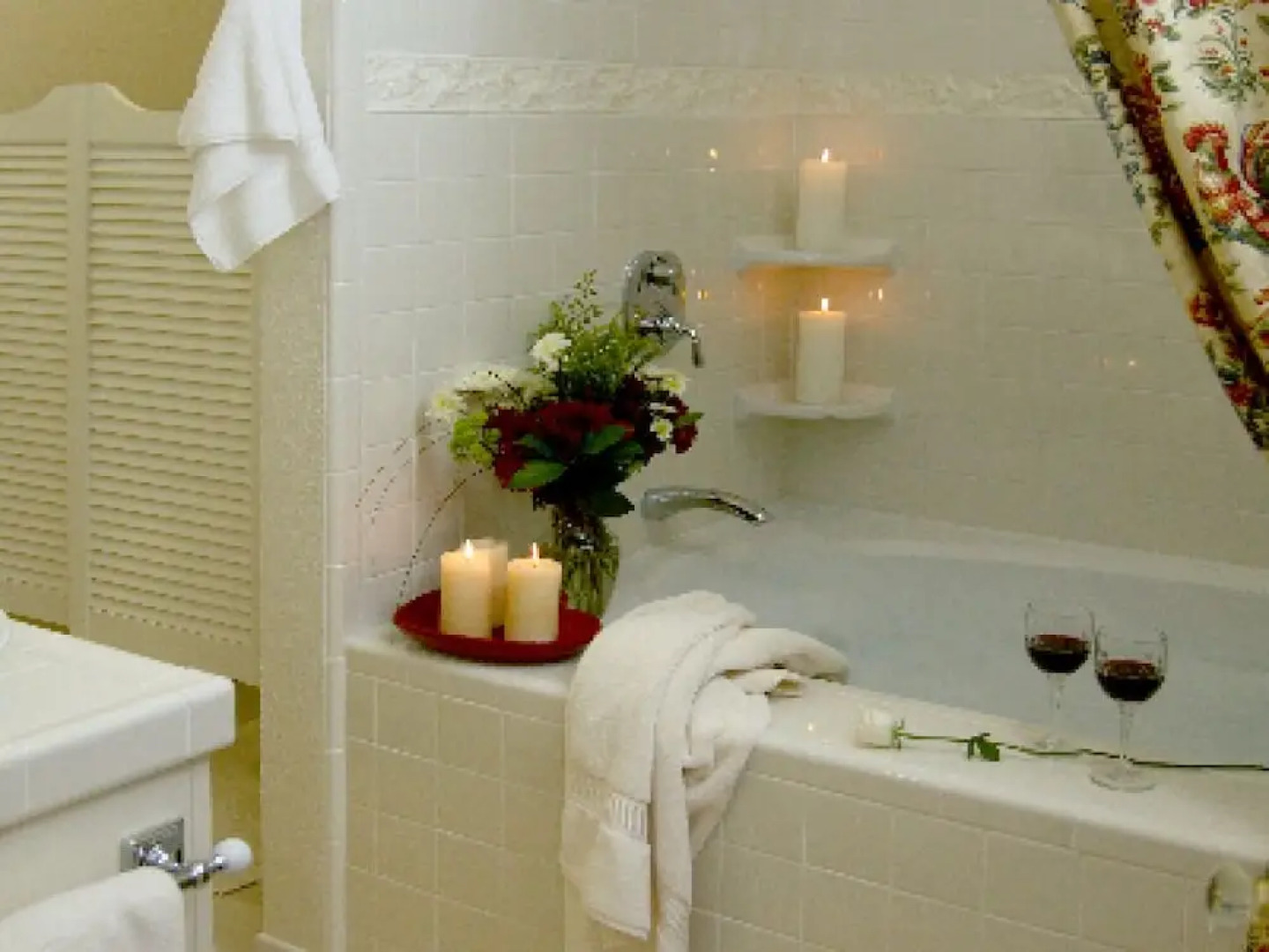 Cottage on Armstrong