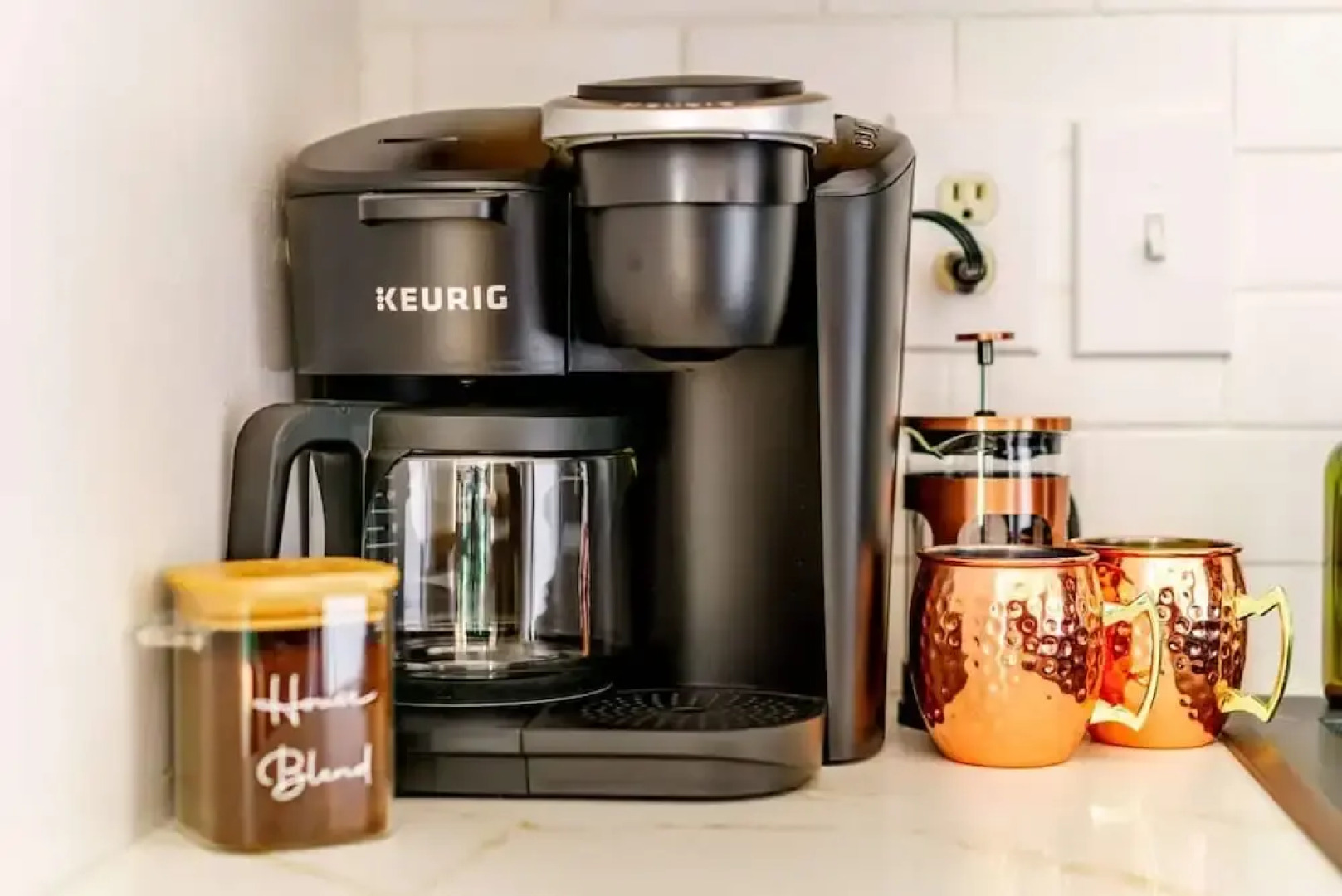 Prime Location Top Rated Clean Parking Free