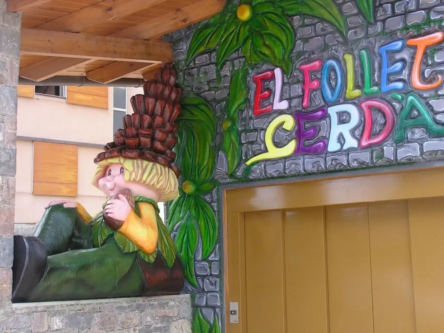 Scenic Bungalow With a Fireplace in the Middle of the Pyrenees