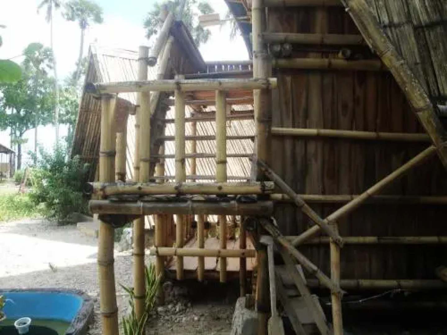 OCD Beach Cafe & Hostel