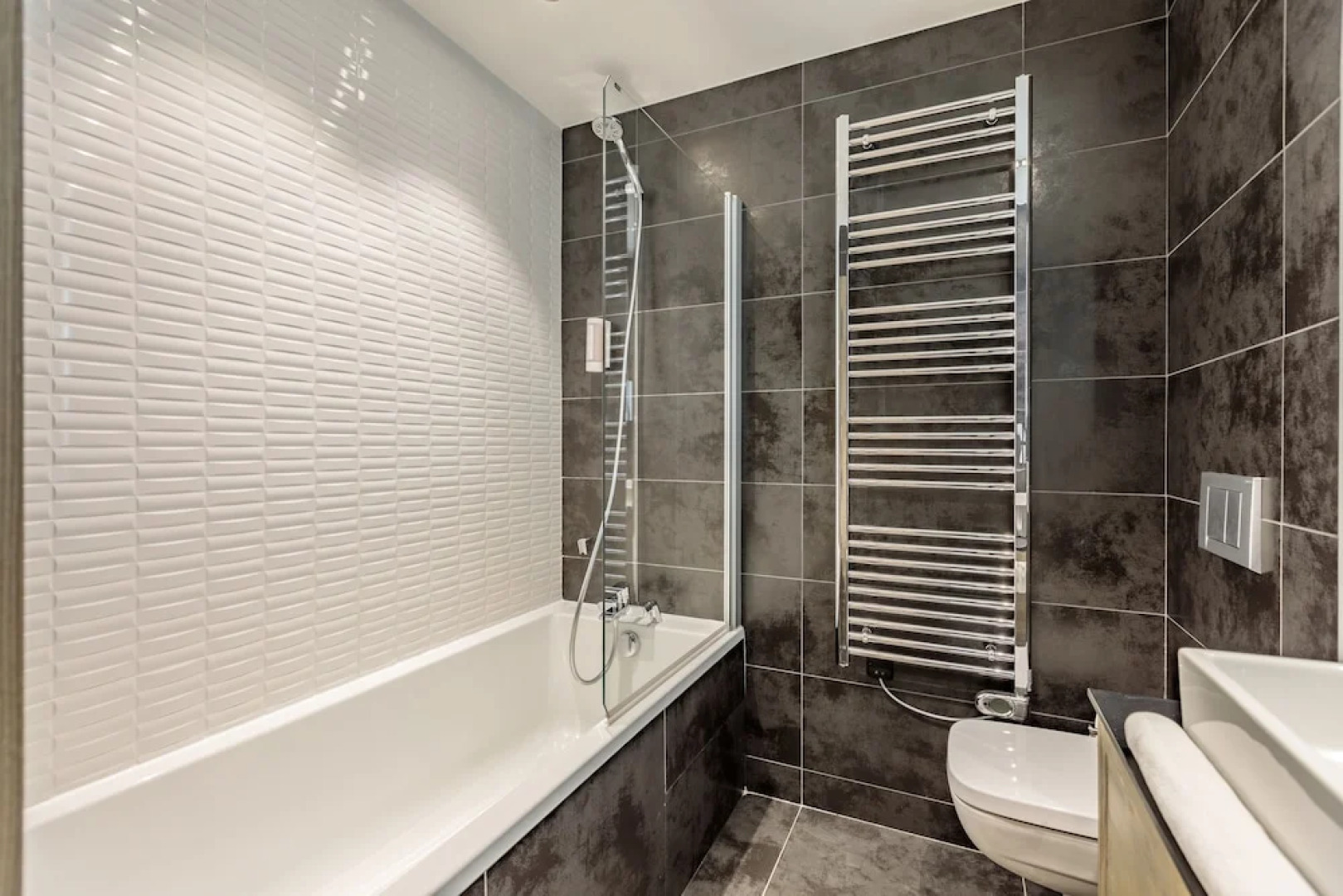 Victoria Lodge, Friendly Hotel