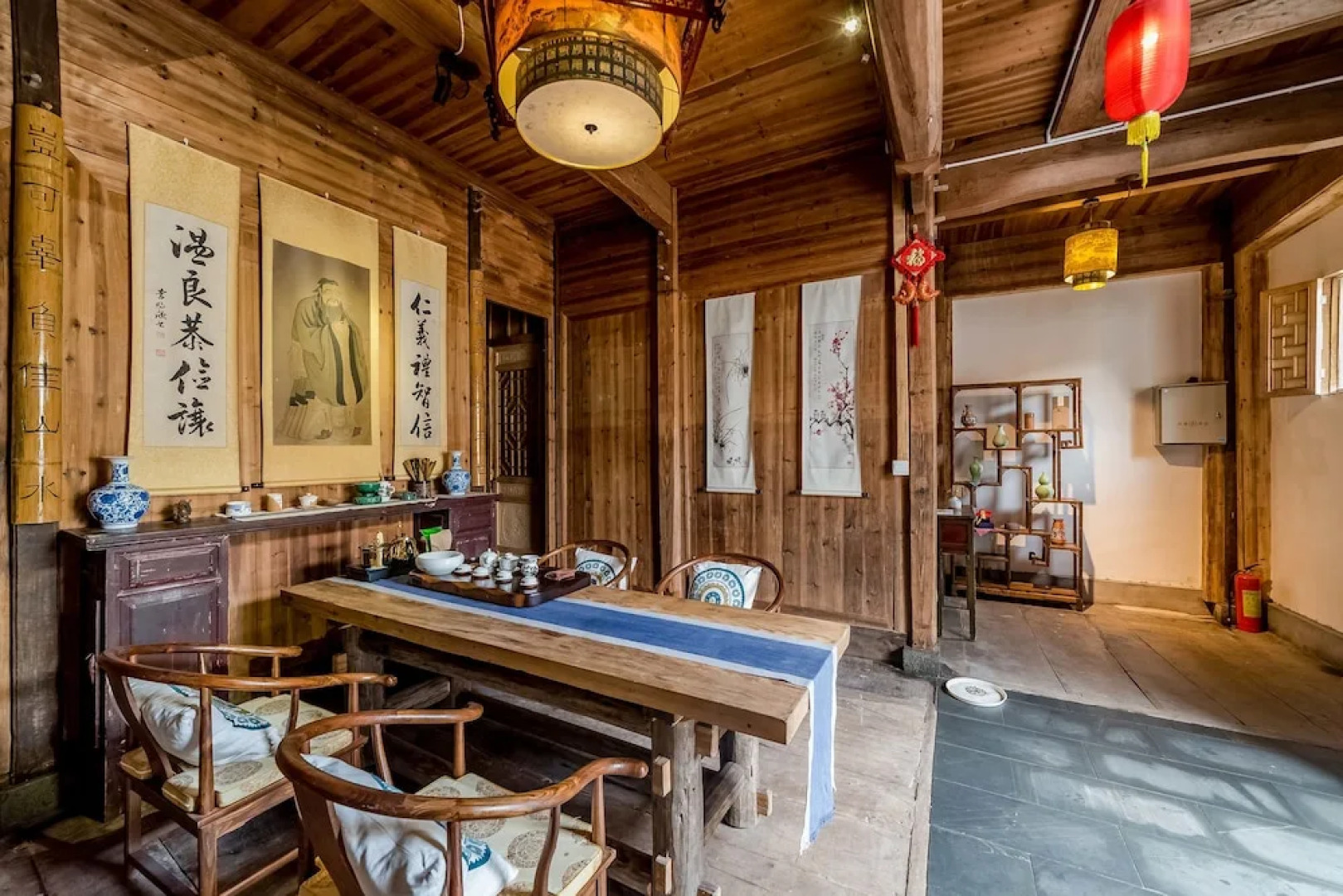 Moran huishe Travelling With hotel