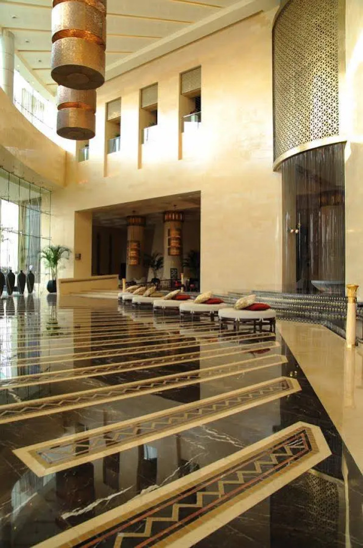 Отель Raffles Dubai