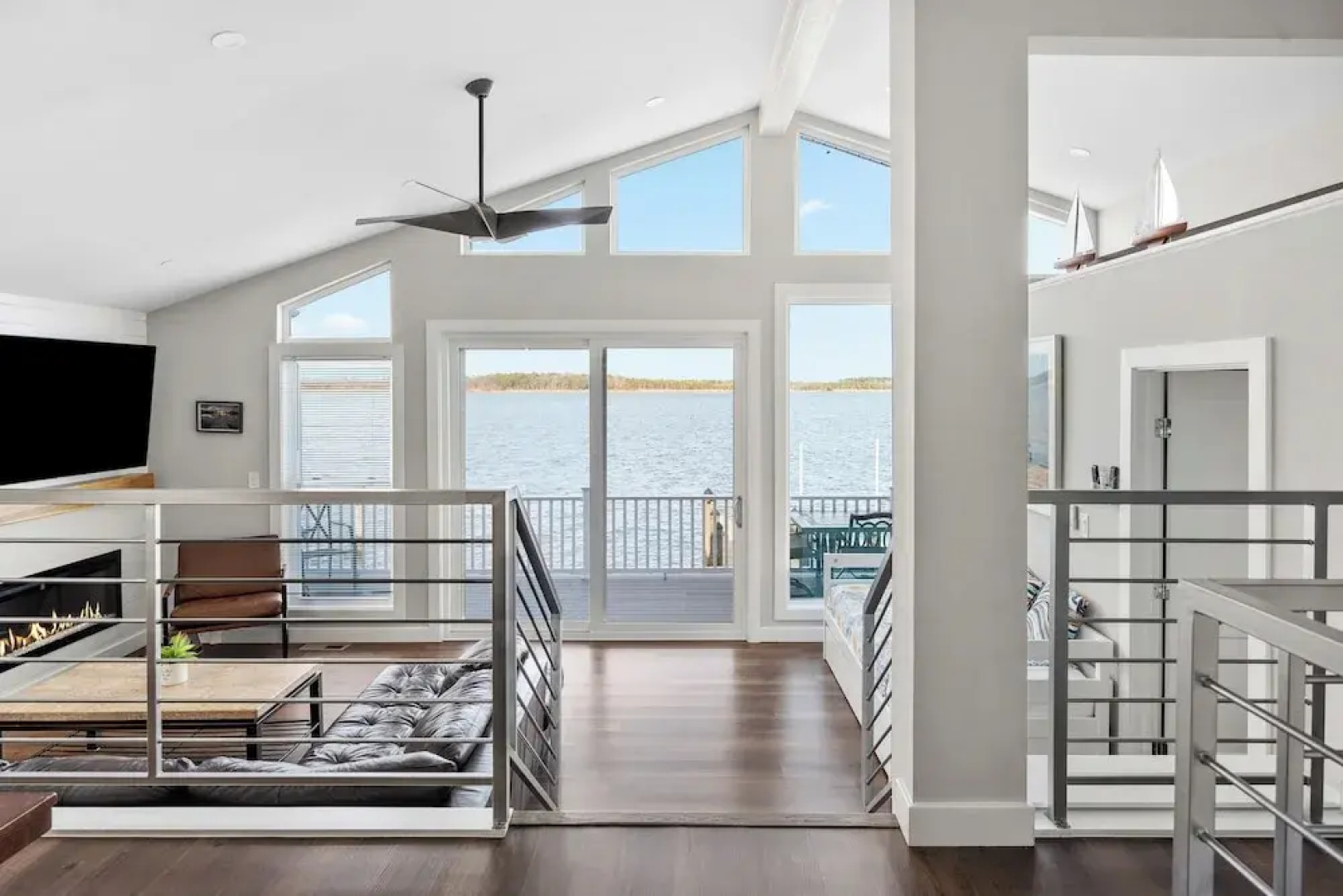 Waterfront Home w/ Views, Hot Tub in Ocean Pines!