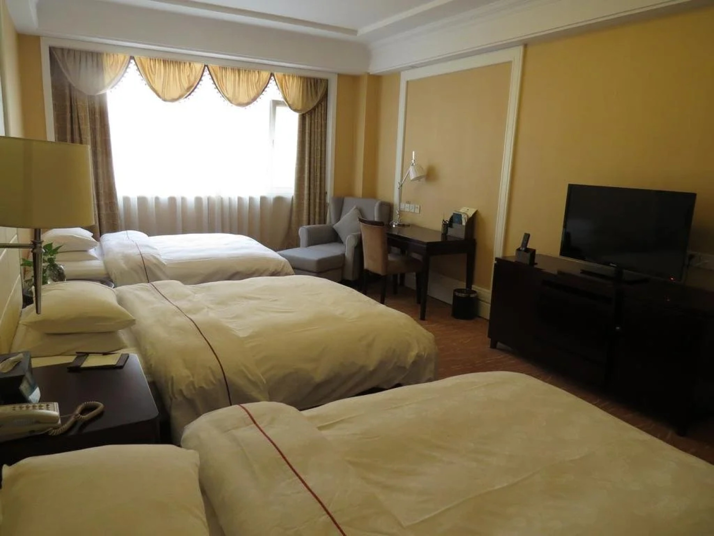 Inzone Galand Hotel Taian