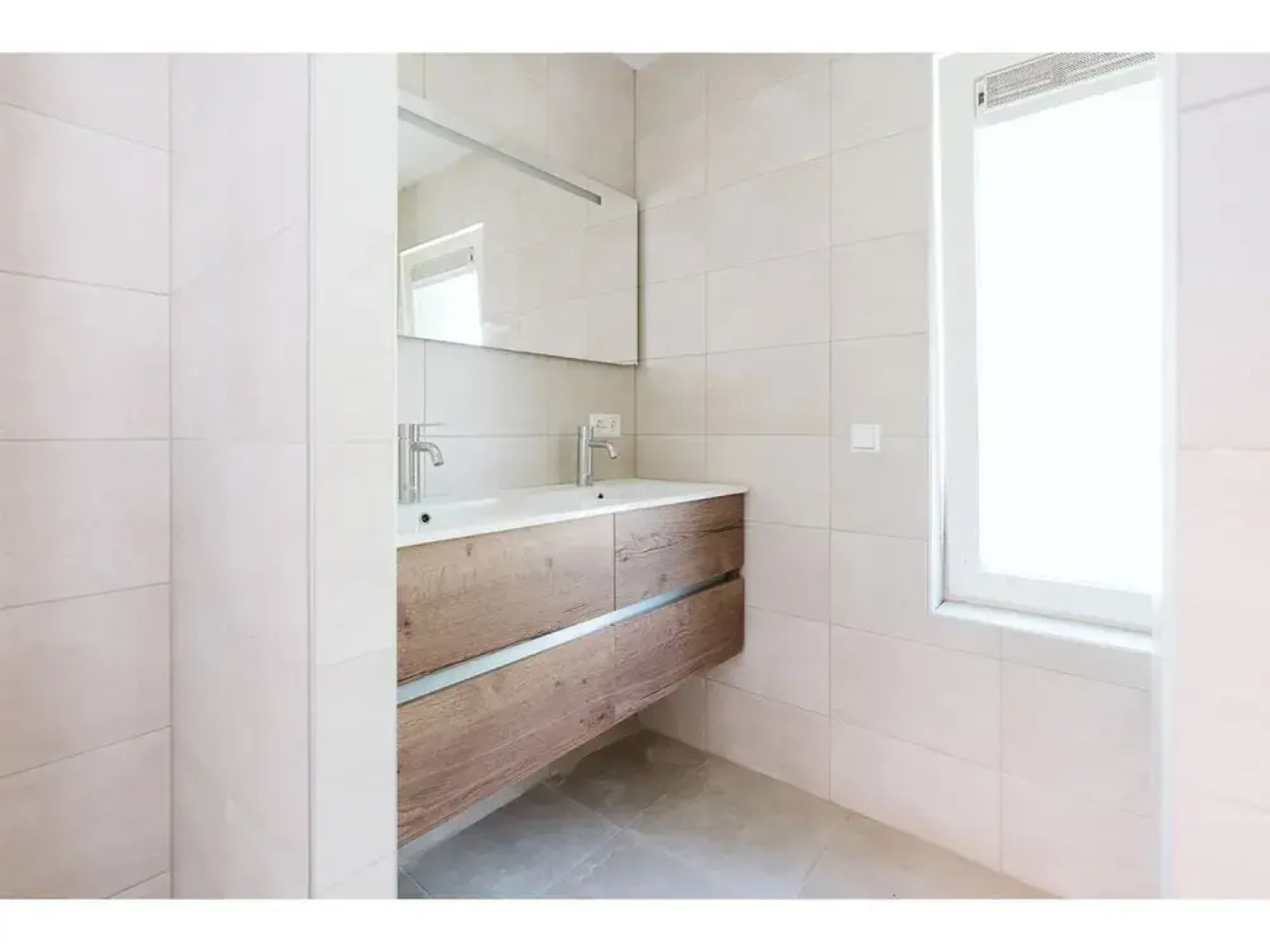 Luxurious 16-person Villa With Swimming Pool Sauna Outdoor Kitchen With BBQ