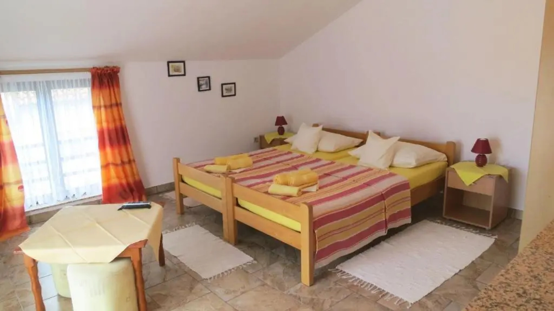 Apartments with a parking space Soline, Krk - 18787