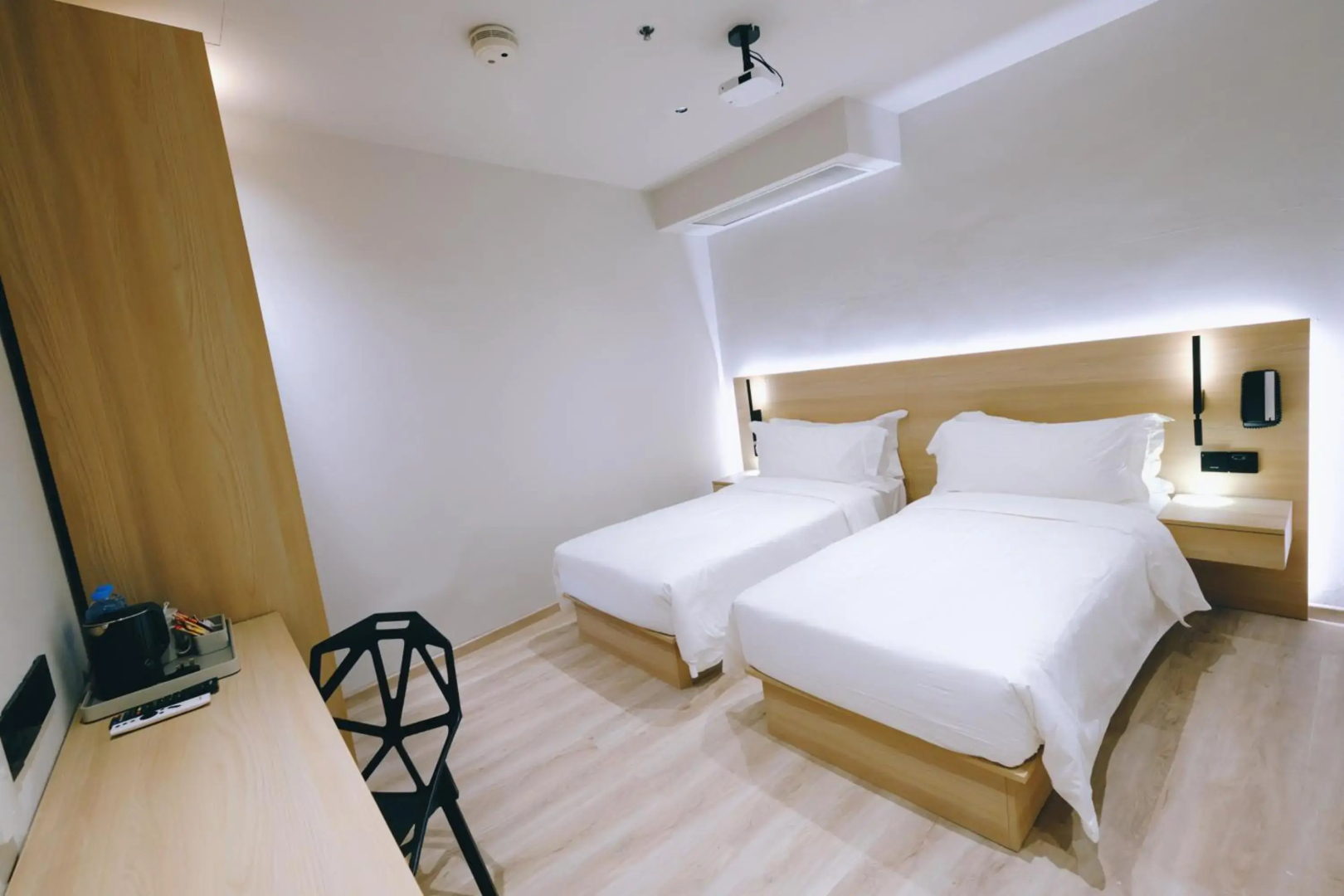 Rest Bugis Hotel