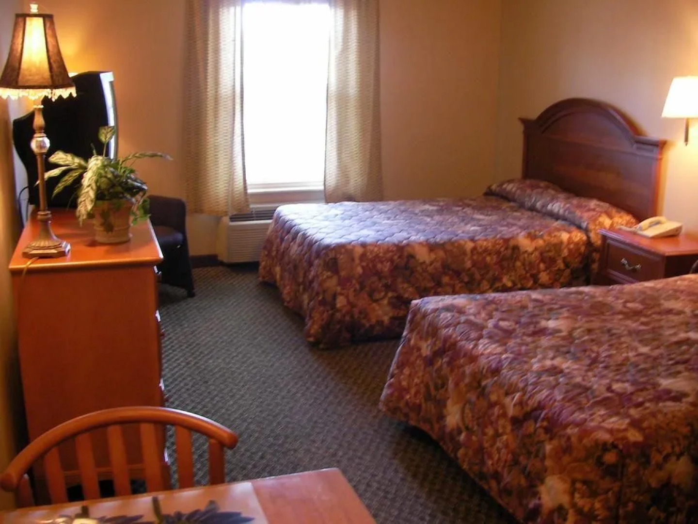 Days Inn And Suites Sellersburg