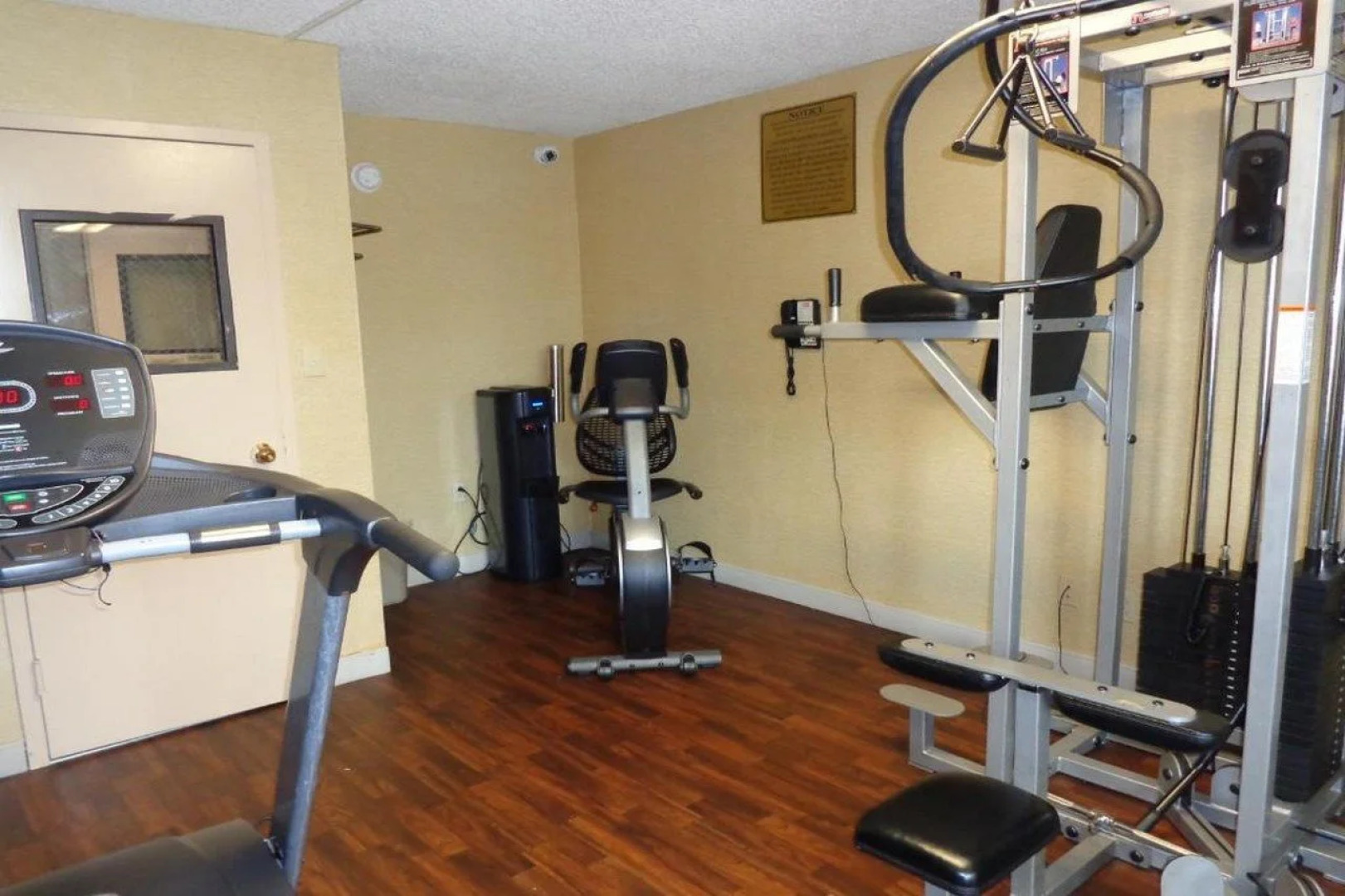 Howard Johnson Inn Suffern