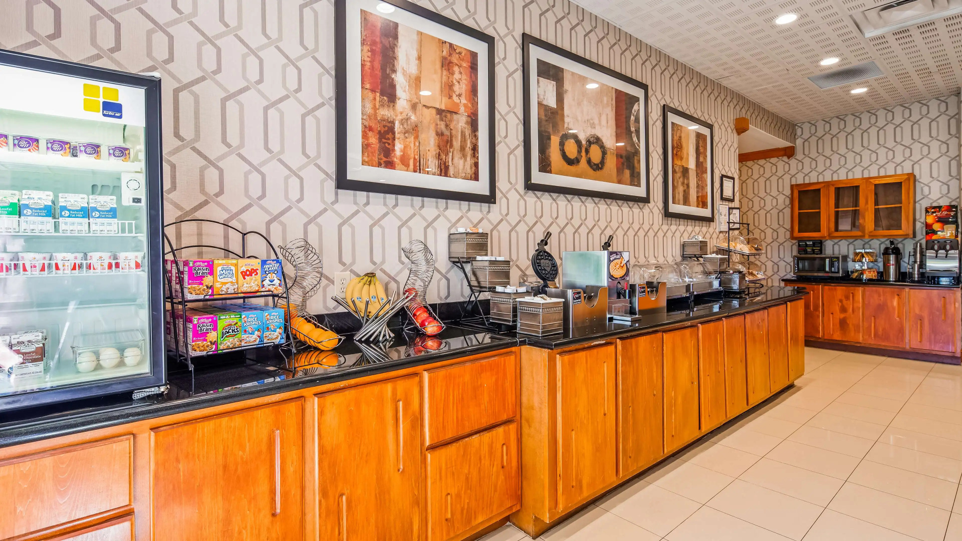 Best Western Plus Rose City Conference Center Inn