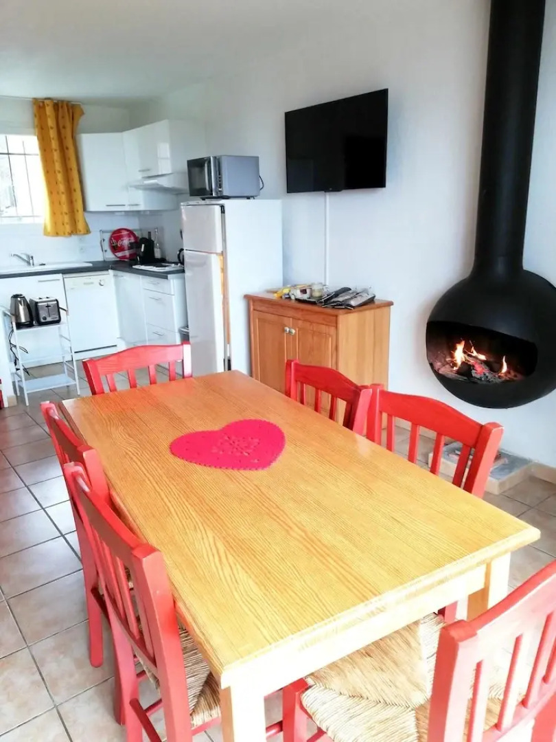 Apartment With 2 Bedrooms in La Salvetat sur Agout, With Wonderful Lake View, Shared Pool and Furnished Garden - 500 m From the Beach