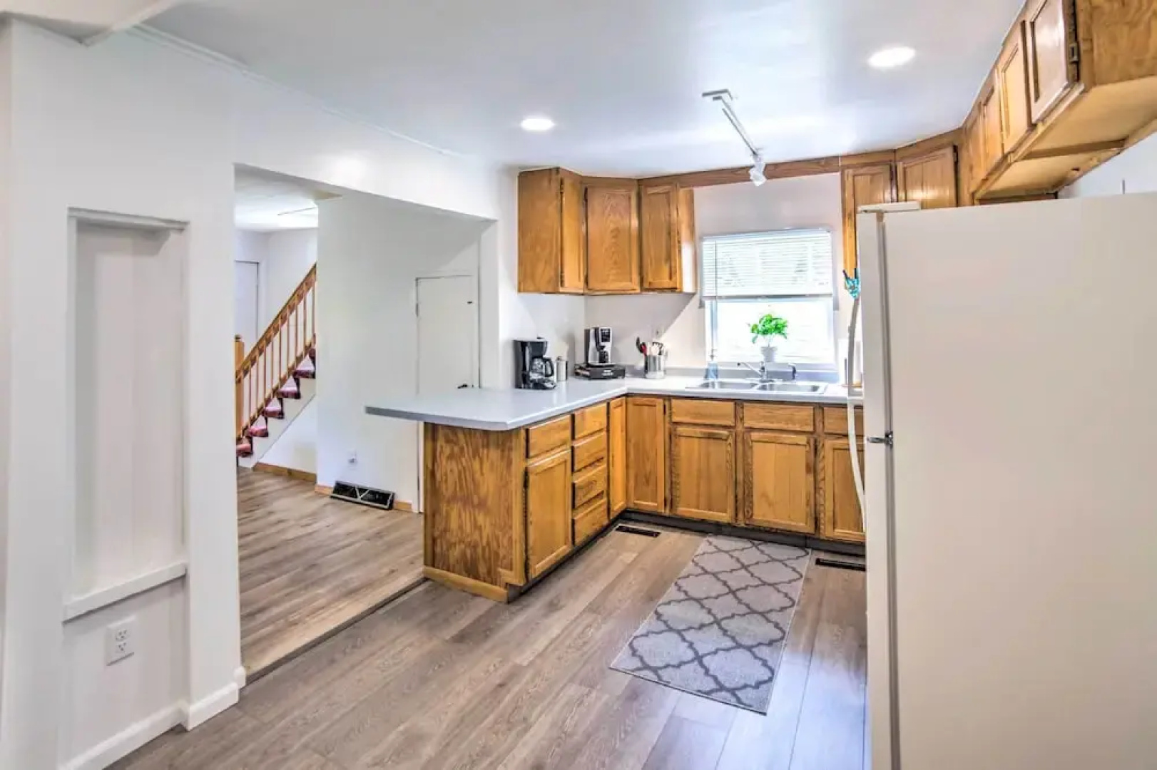Cozy Ishpeming Cottage w/ Lake & Park Views!