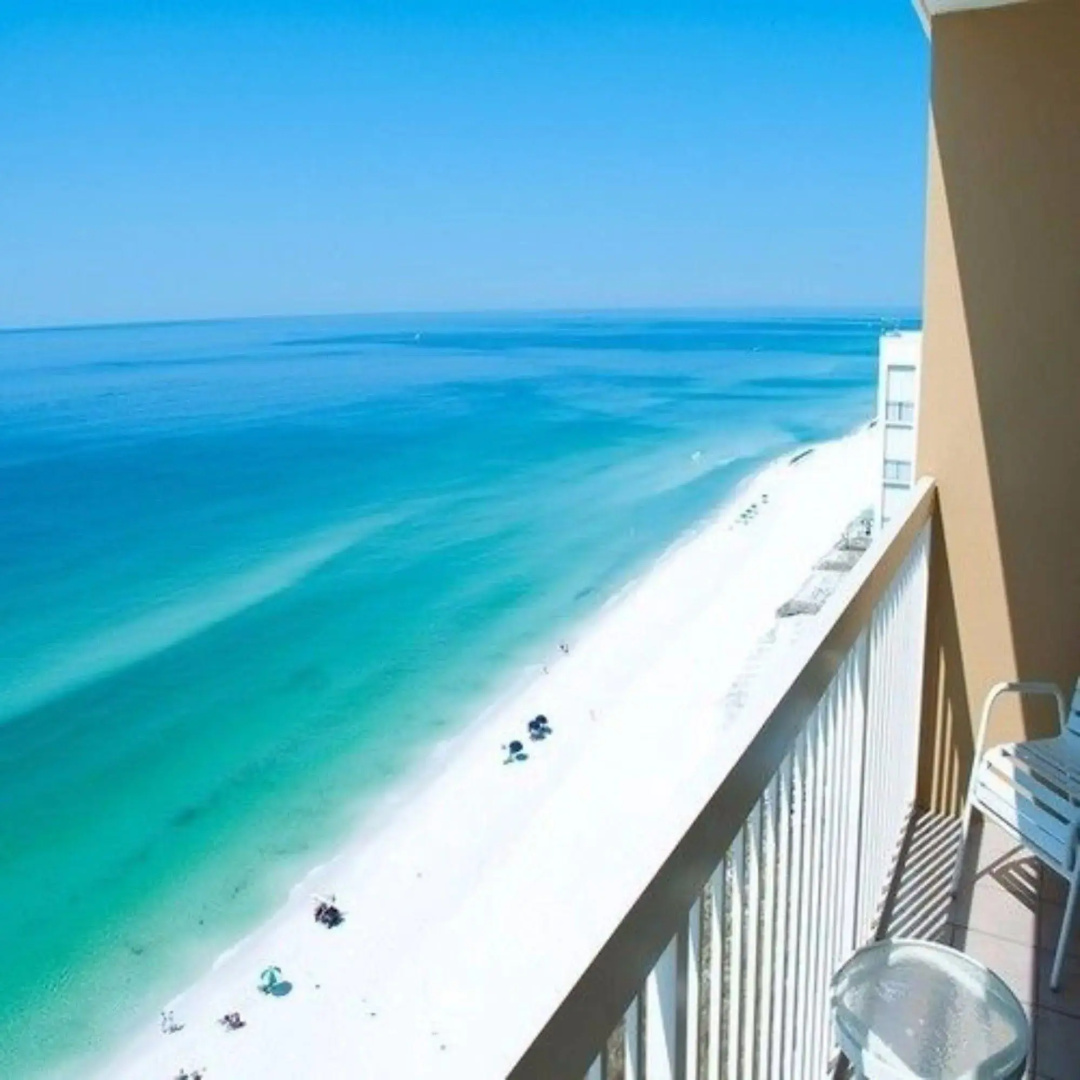 Pelican Beach Resort and Conference Center