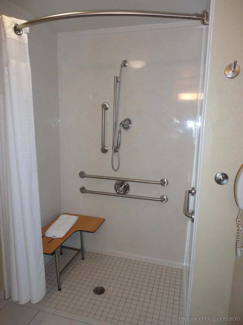 Holiday Inn Express Hotel & Suites Cullman by IHG