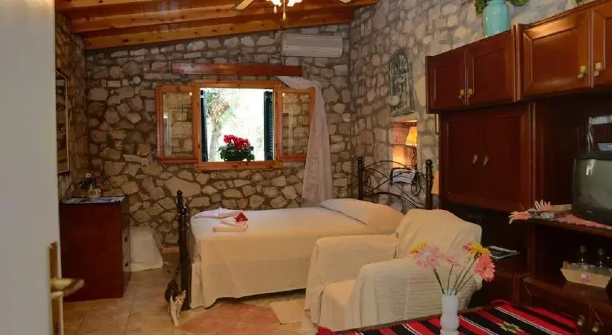 Rea & Soula Apartments