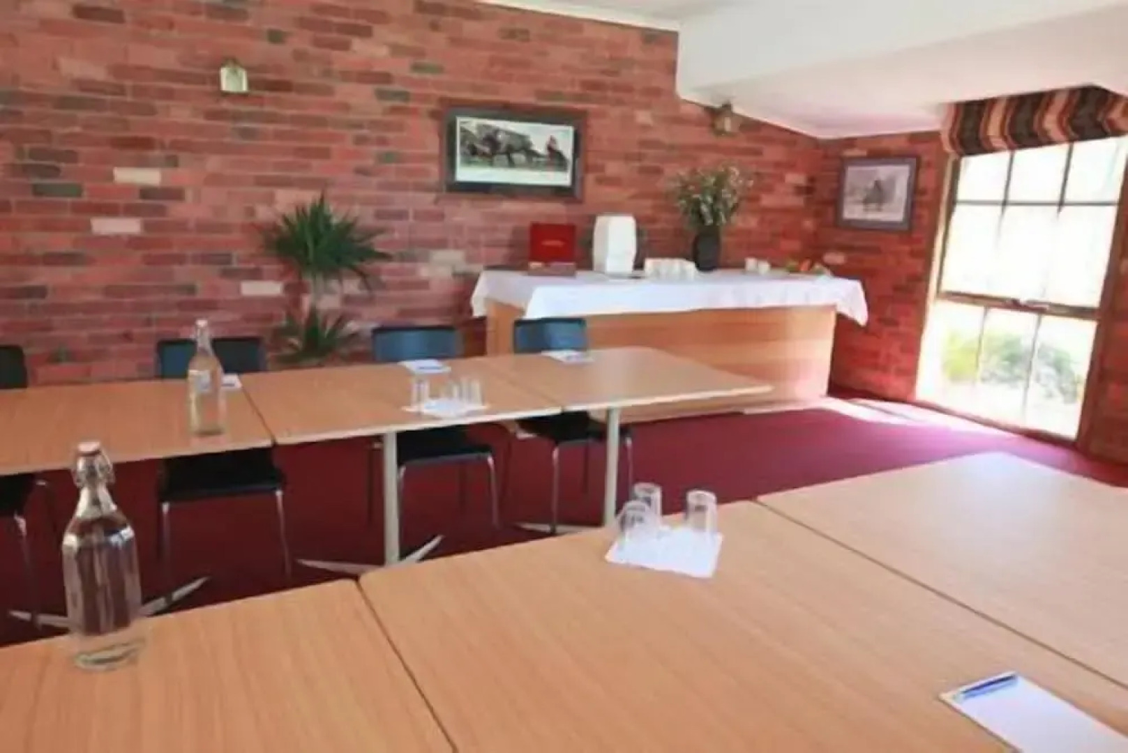 Mansfield Valley Motor Inn