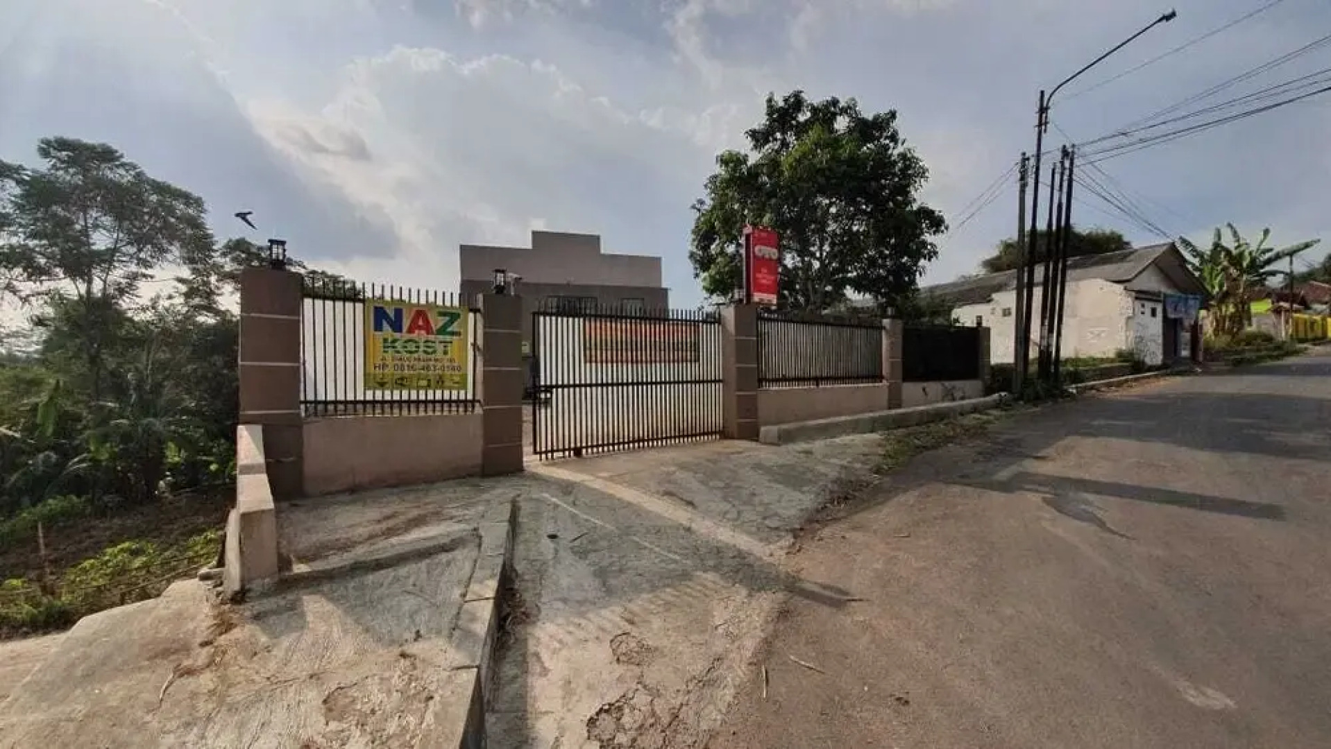 OYO 1599 Naz Guesthouse Syariah