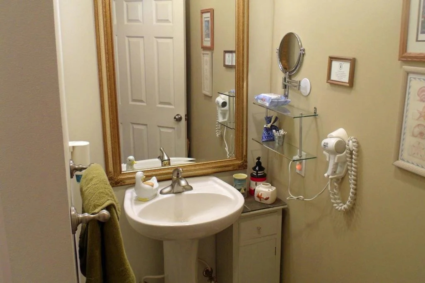 Inn to the Woods B&B