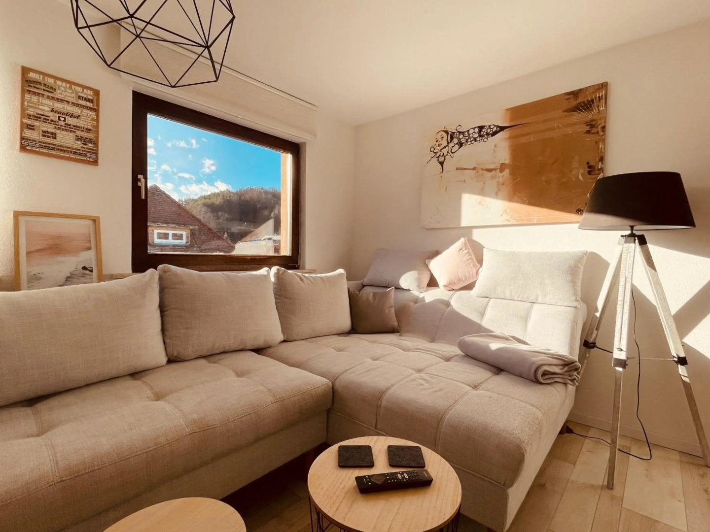 Apartment Rust-modernes Apartment mit Prime, Küche, WLAN, Garten