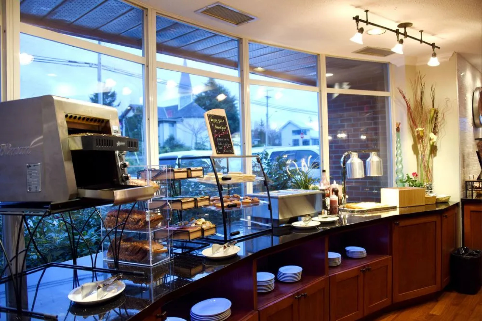 Gibsons Garden Hotel