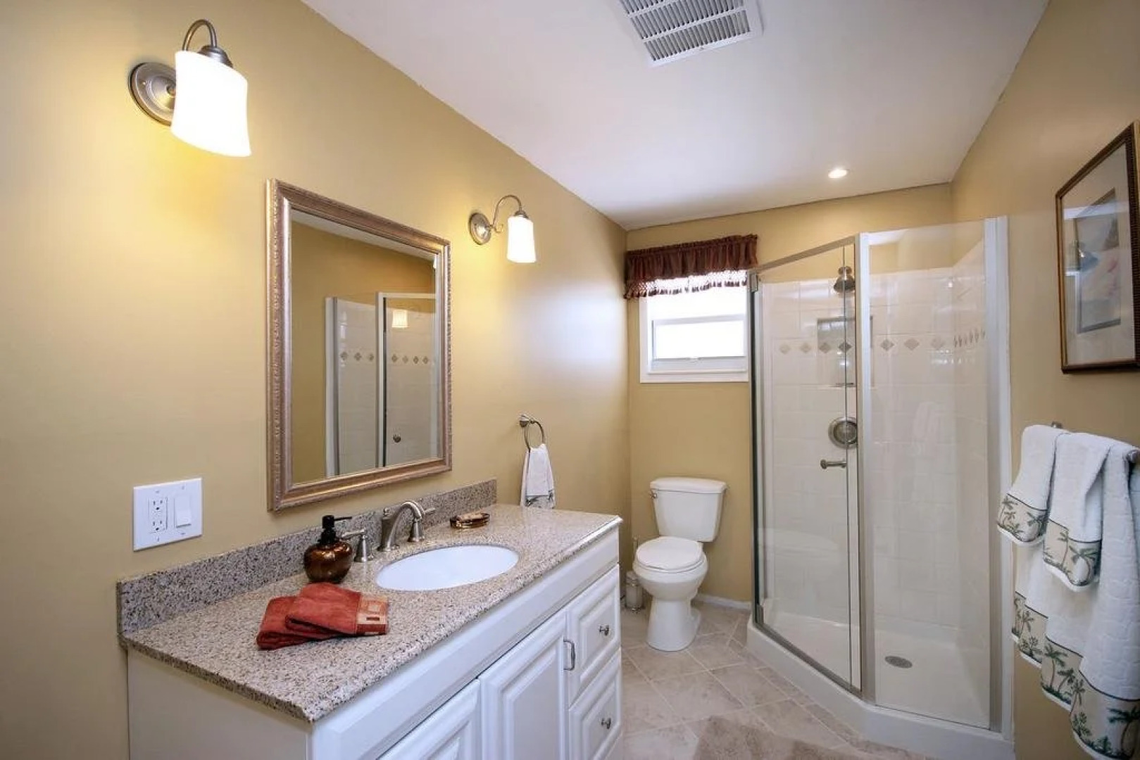 Pelican Beach Beach Front 4 s 4 Br home by RedAwning