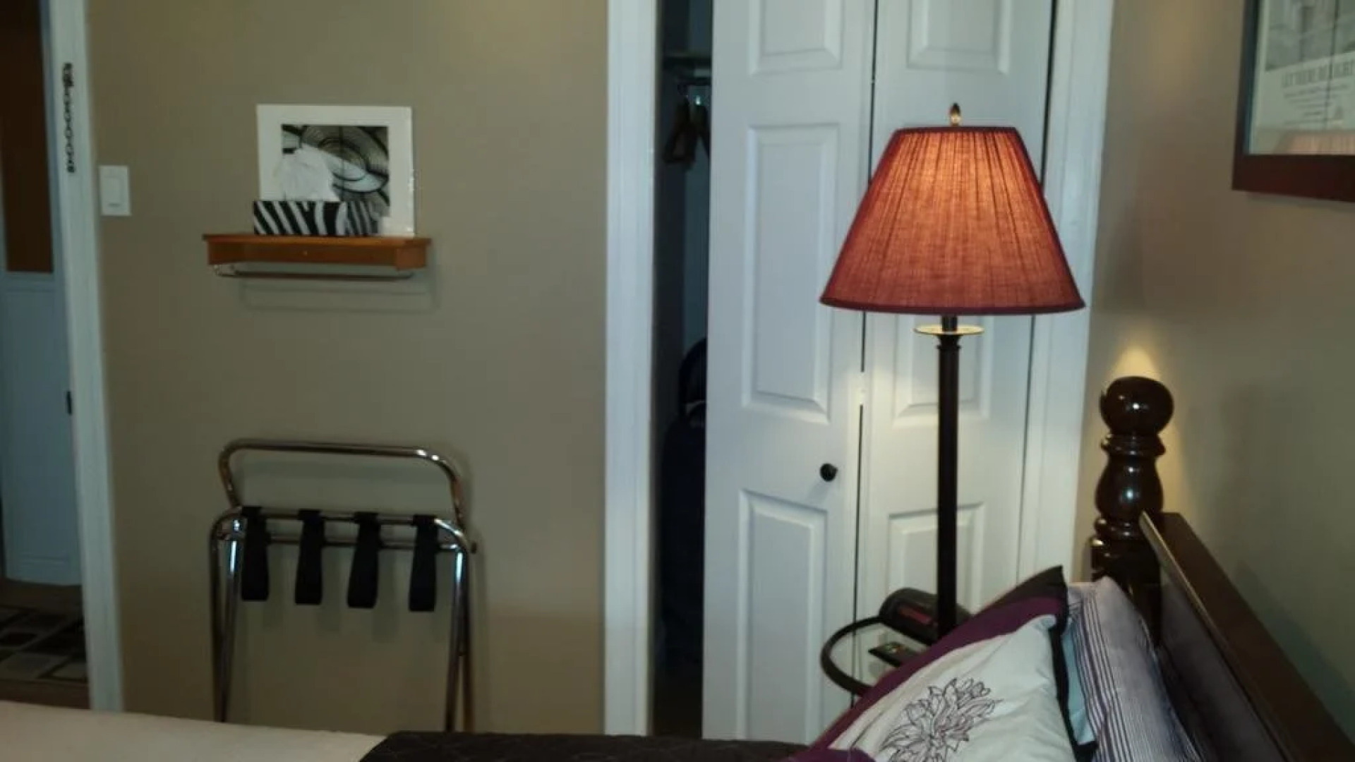 Northwest Lodge Bed & Breakfast