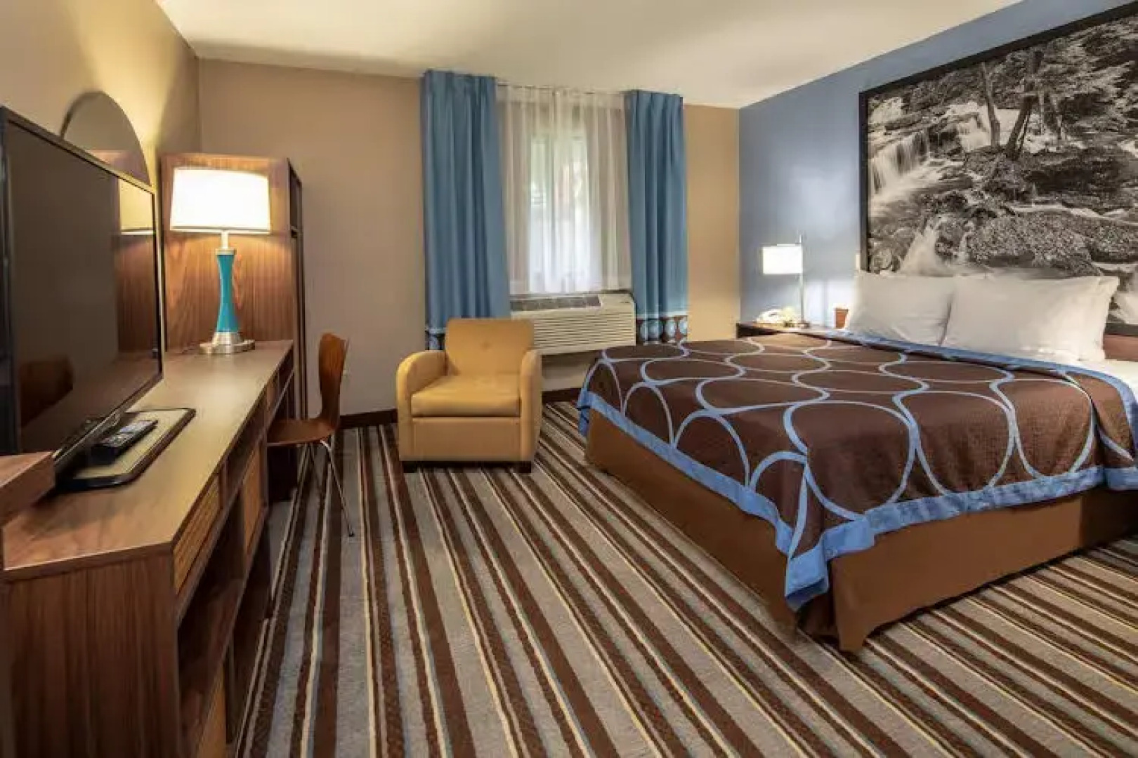 Super 8 Steubenville