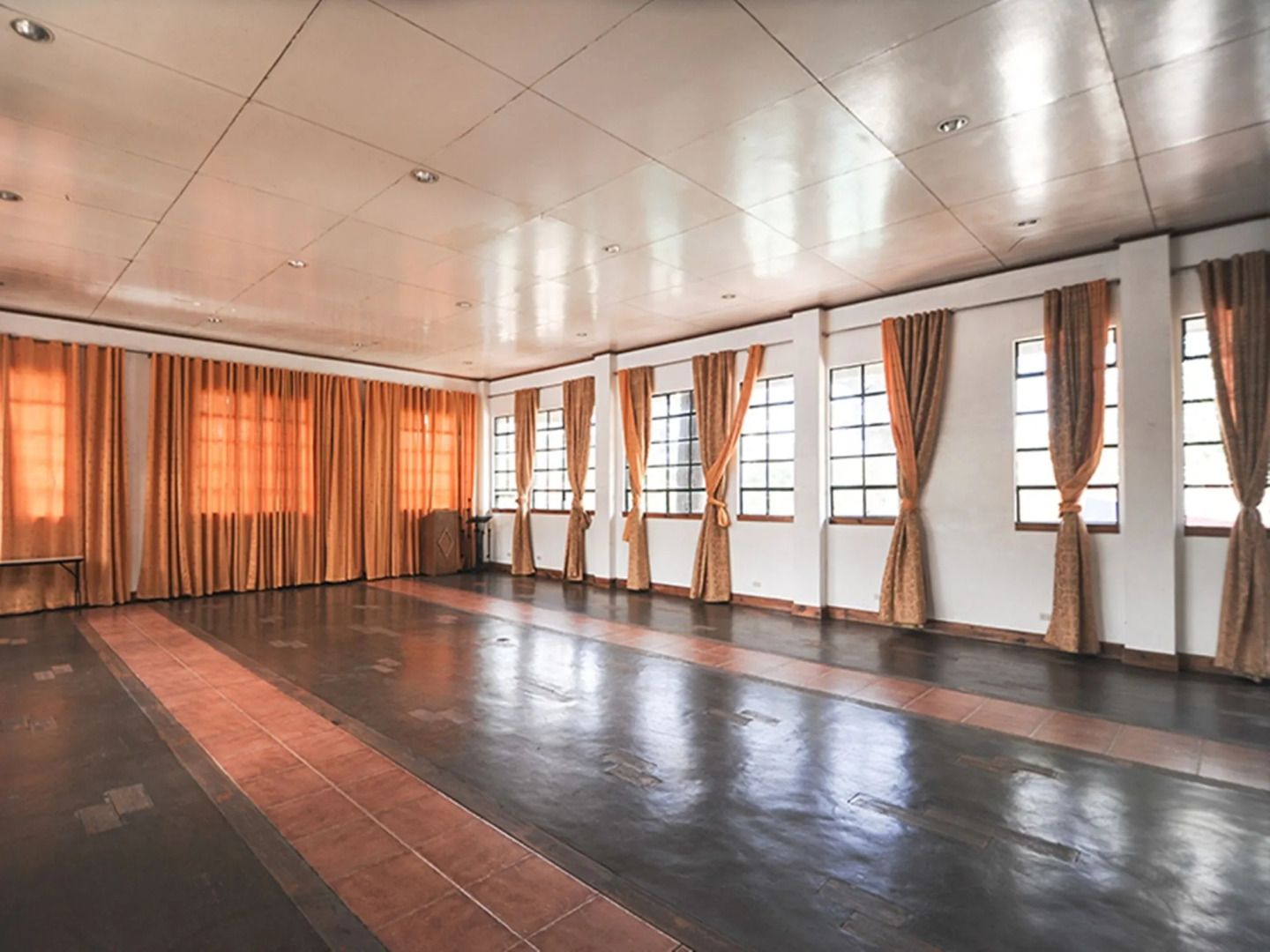 Pine Breeze Cottages