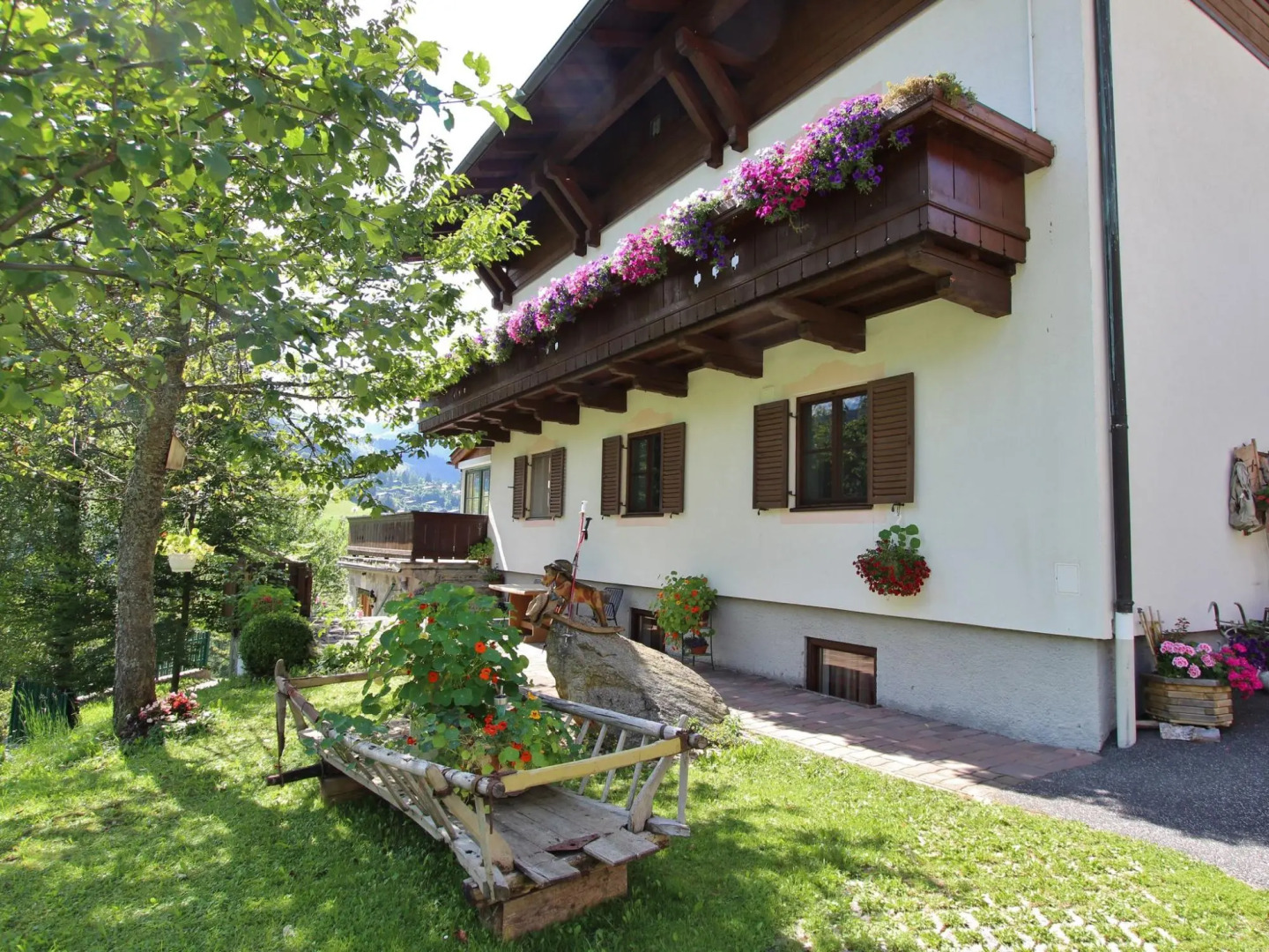 Large Apartment in Maria Alm With Terrace