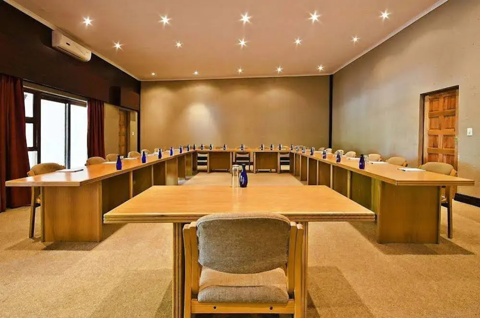 Stillpoint Country Manor