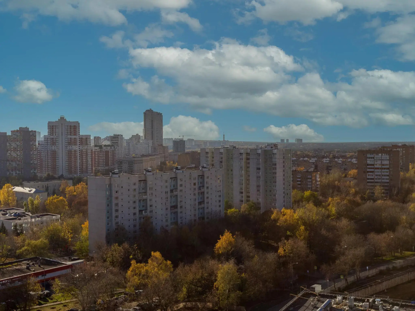 Deluxe Berzarina на улице Берзарина