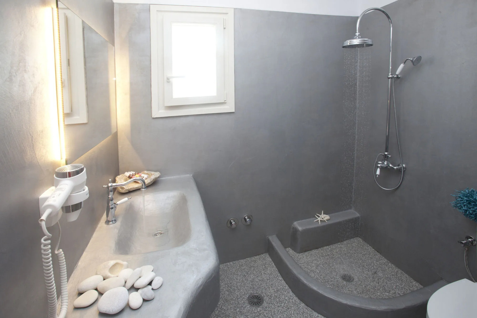 Naxos Euphoria Suites