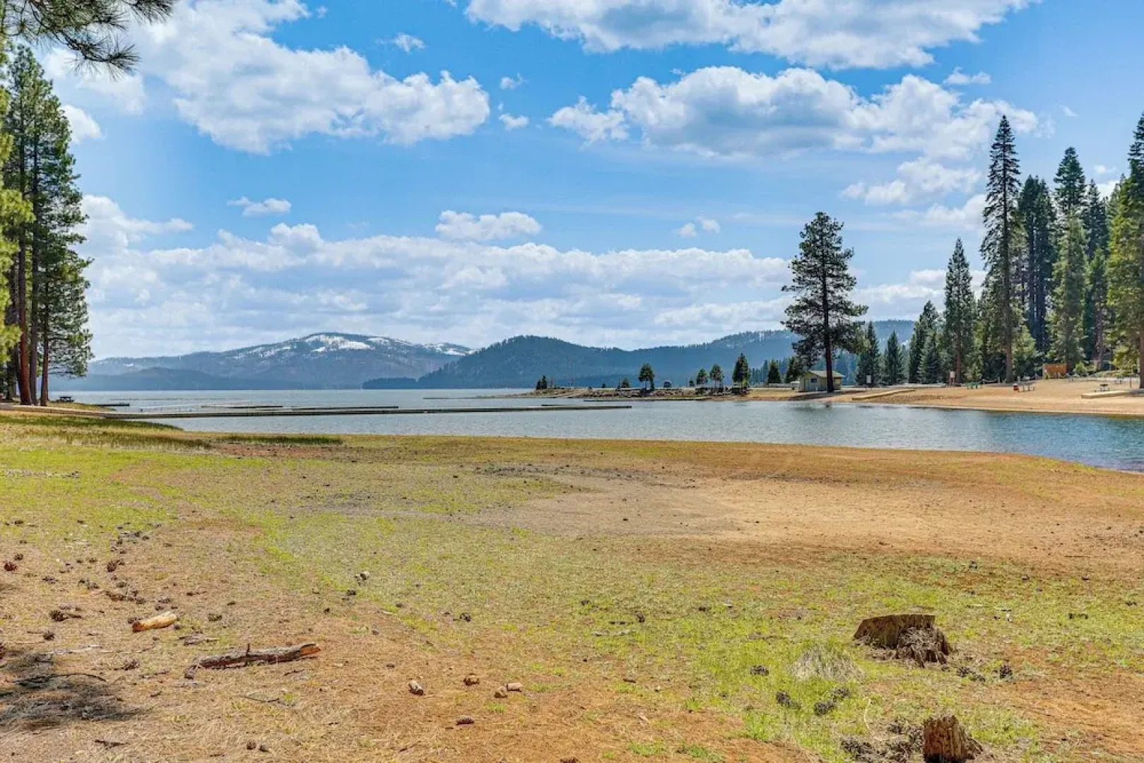 Quiet Cabin w/ Deck: Near Lake Almanor!