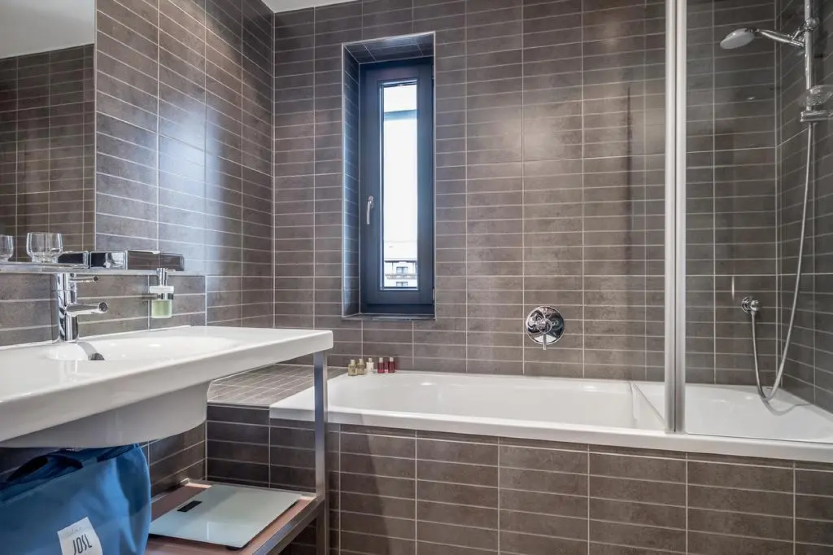 Josl Mountain Lounging Hotel