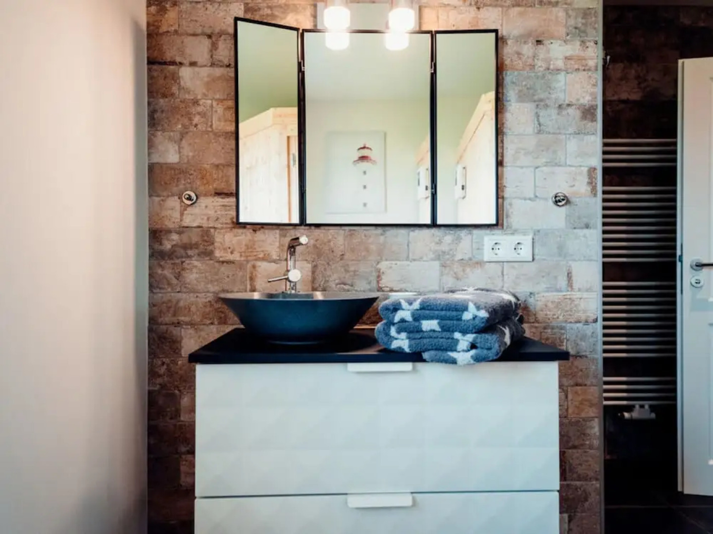 Loheide Modern Retreat