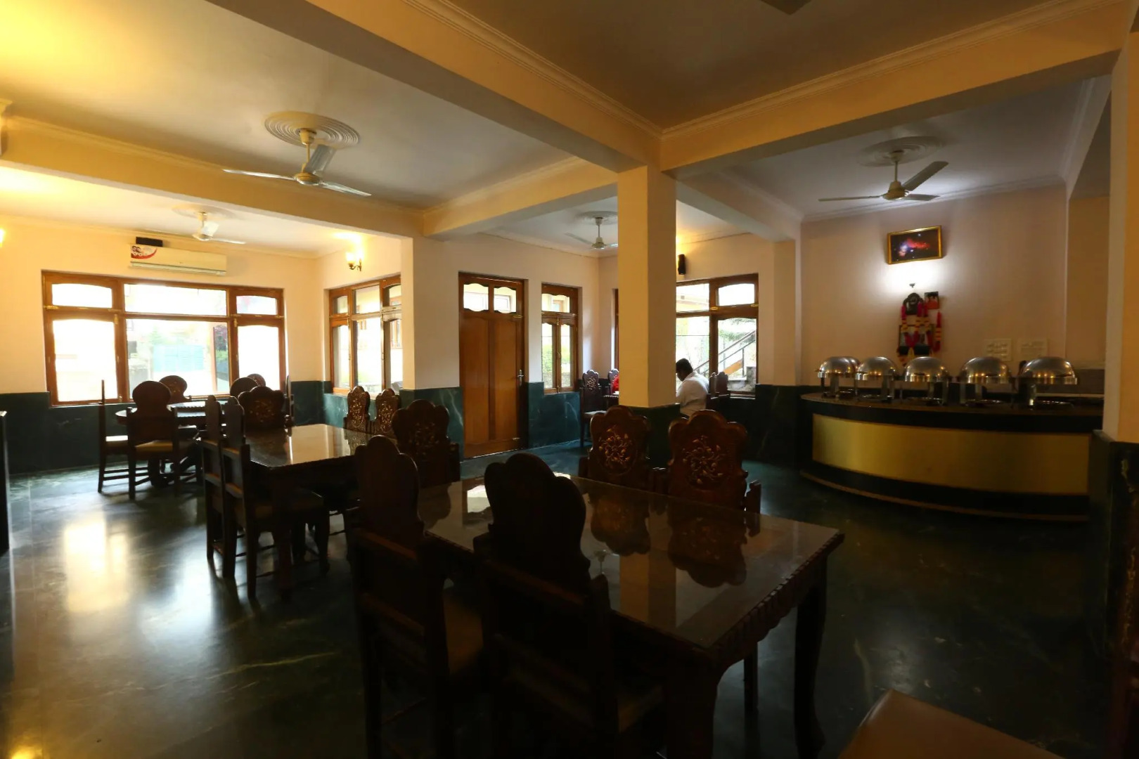 Hotel Samdupling Himalayan Brothers