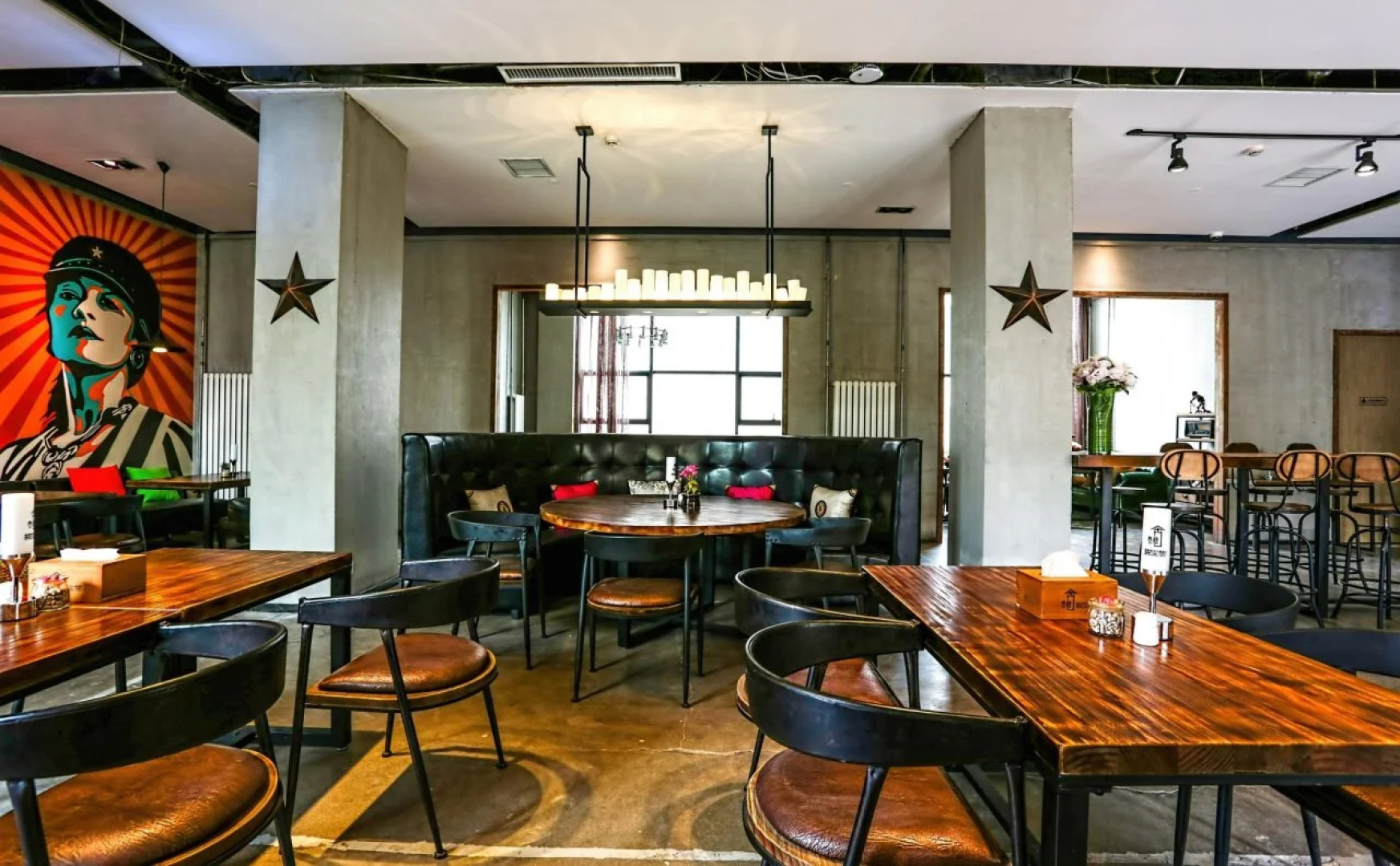 Time Tunnel Designer Hotel