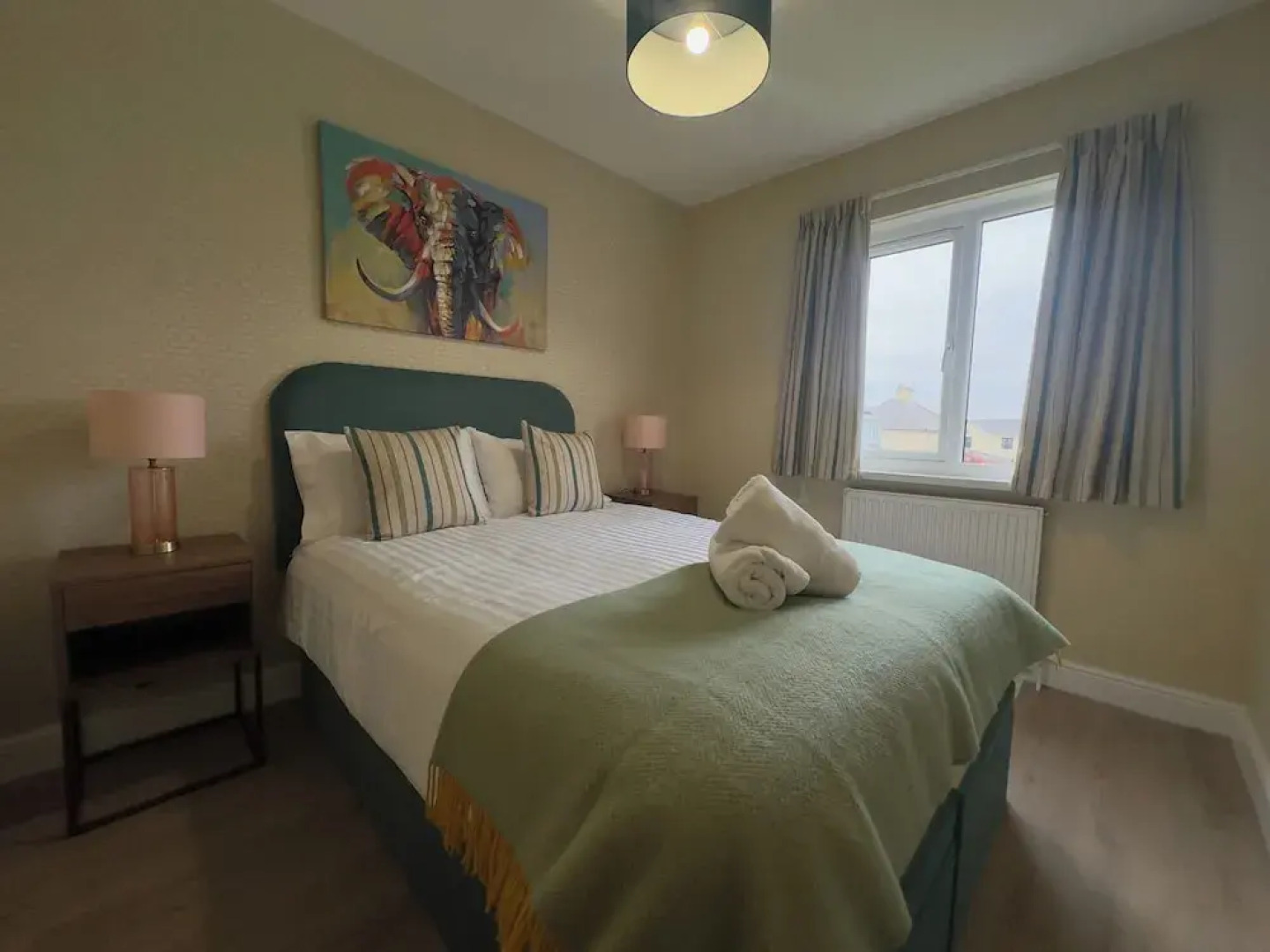 House Sleeps 10-garden-parking-nearbarryisland