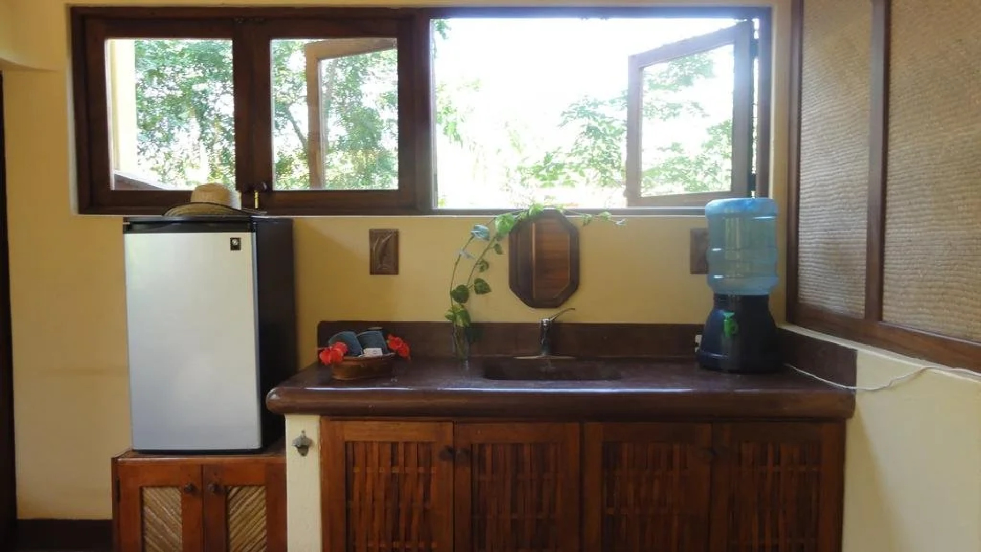 Troncones Point Hostel