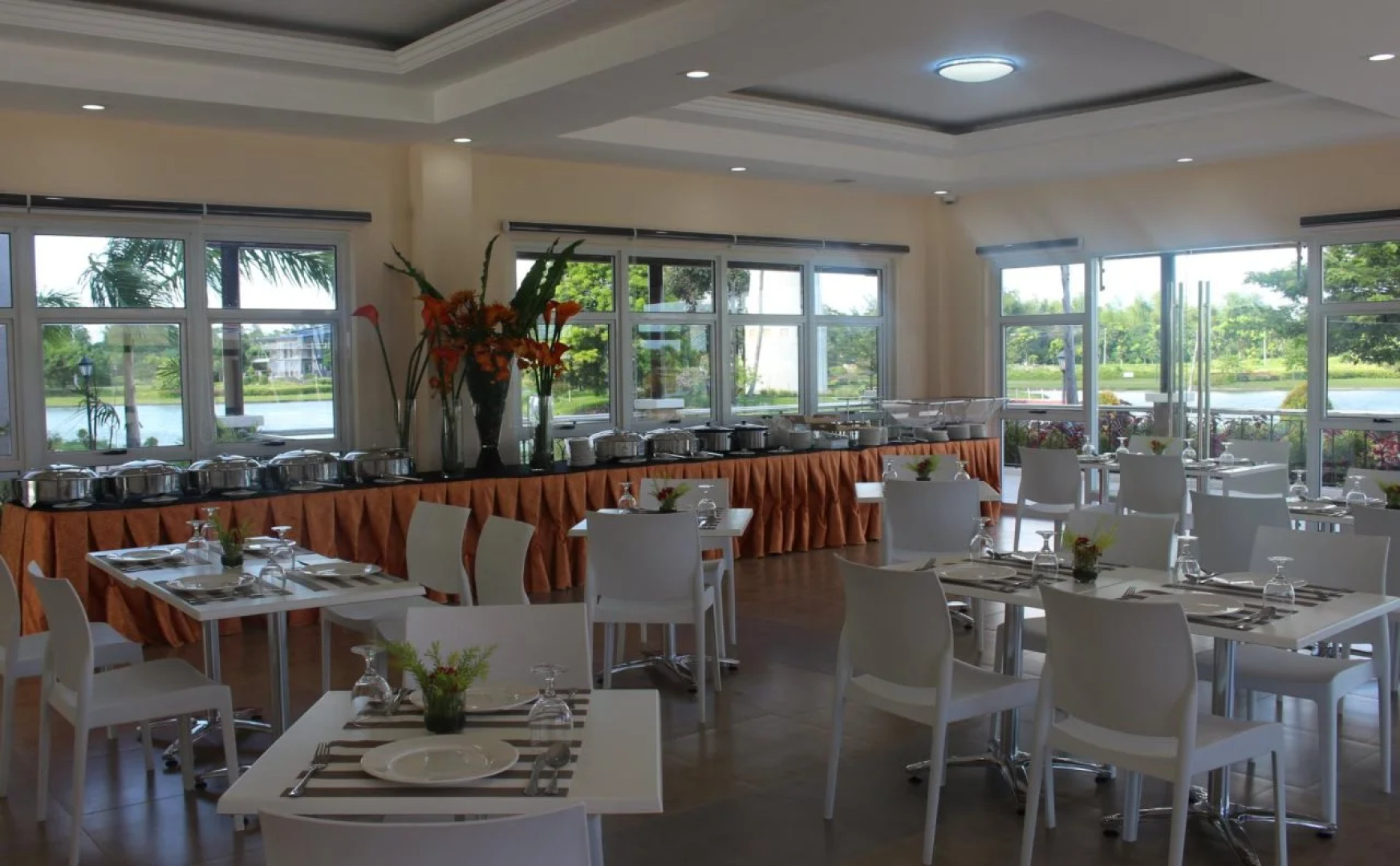 Sotogrande Iloilo Hotel