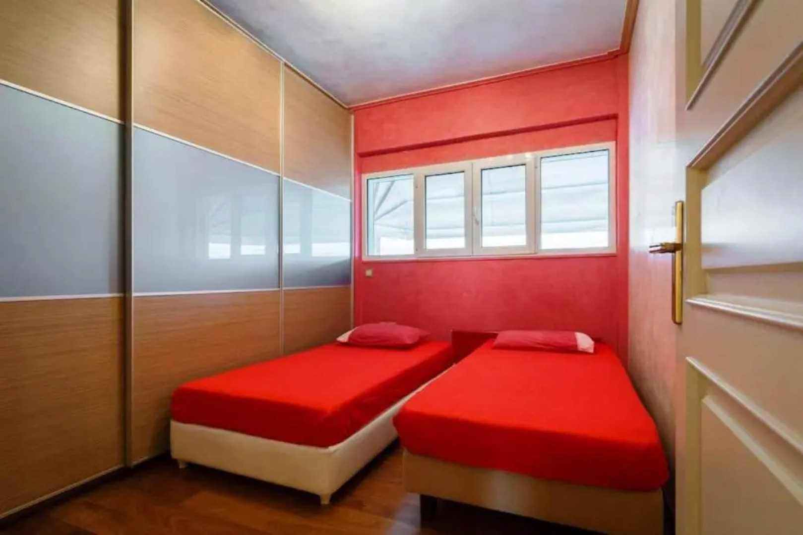 165 sm Penthouse Maisonette Apartment