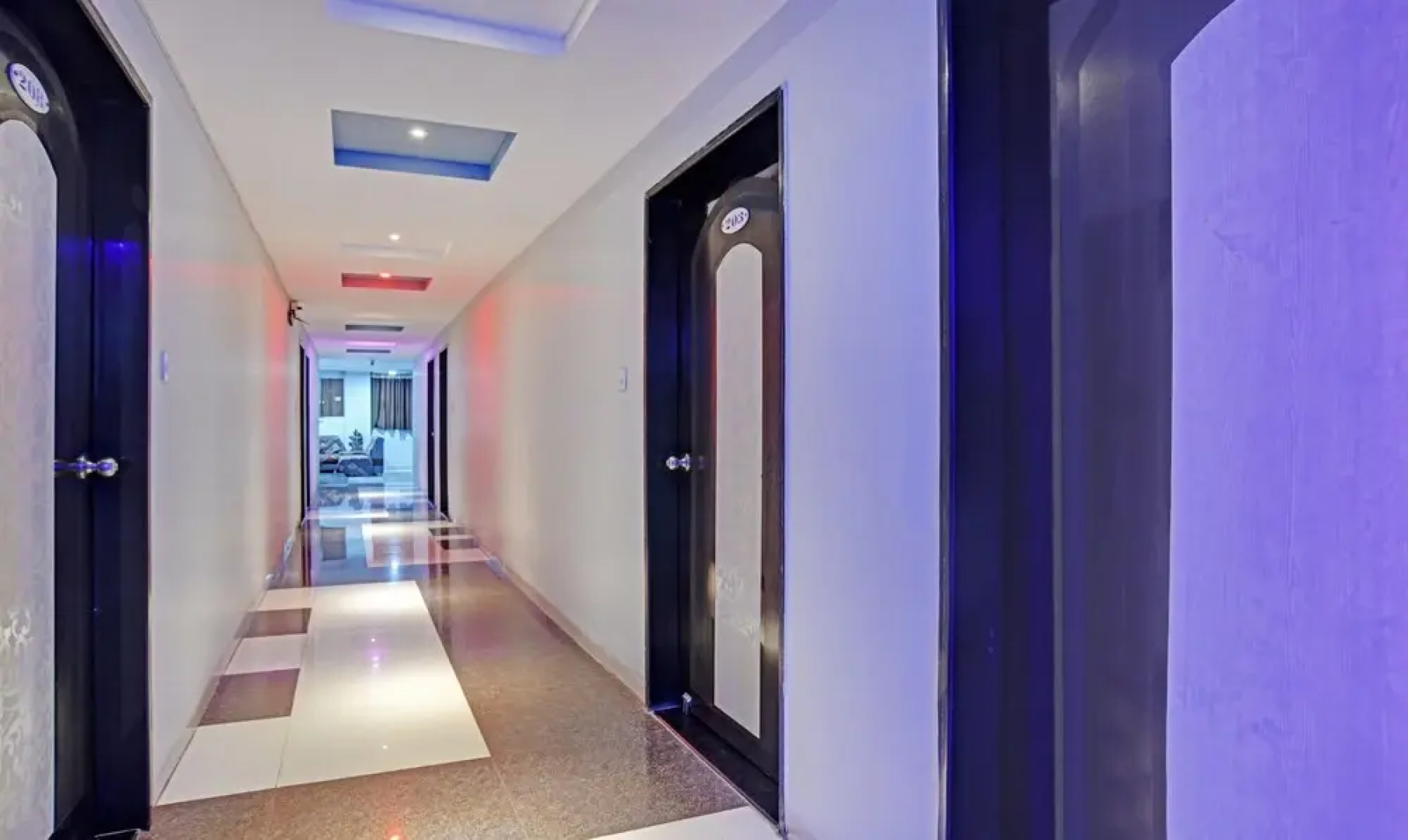 Oyo 9719 Hotel Relax Inn