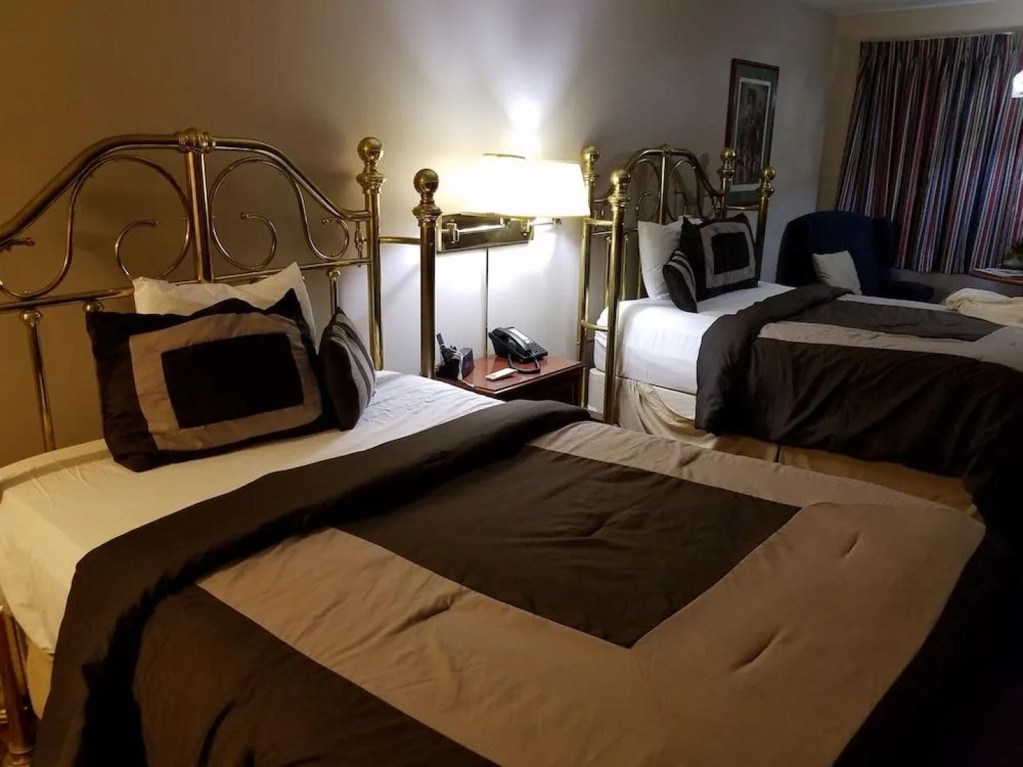 The Carriage House Inn