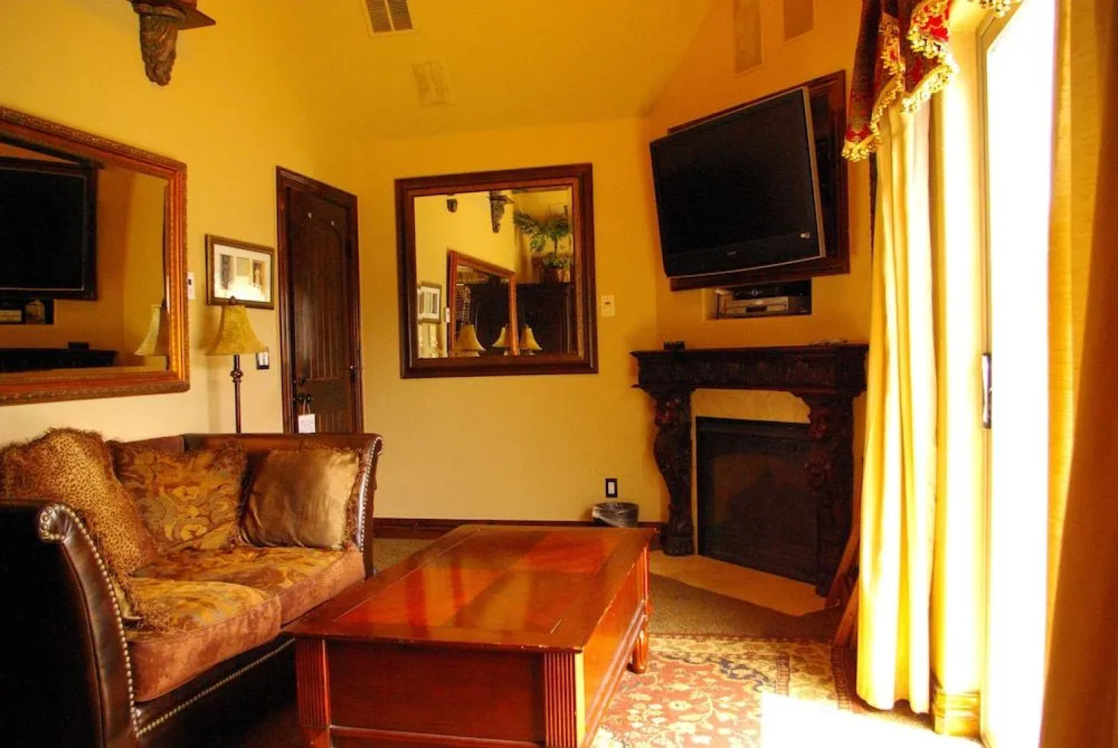 Arrowhead Manor Bed & Breakfast Inn & Event Center