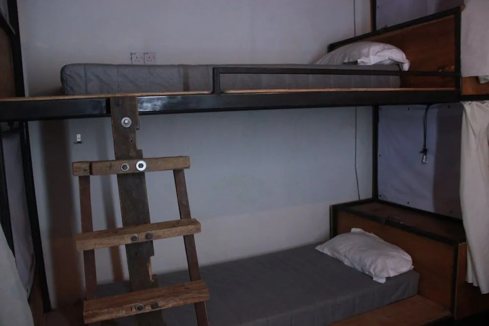 DIY Dorm - Hostel