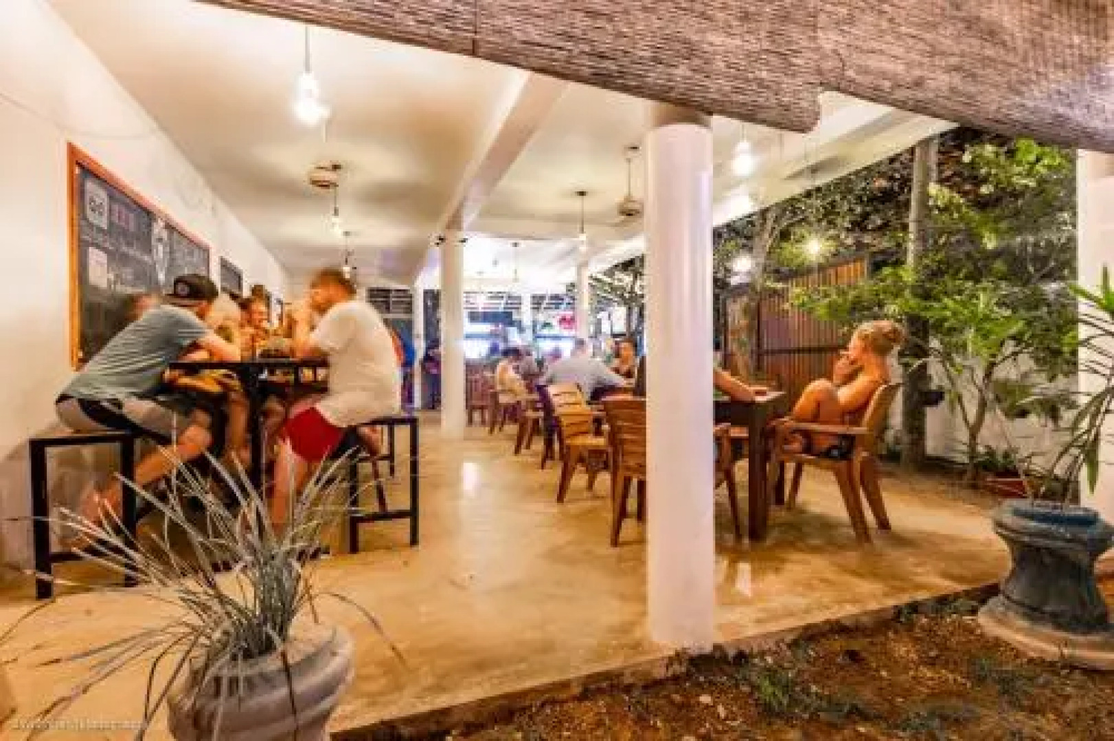 Dorian Guest House and Restaurant