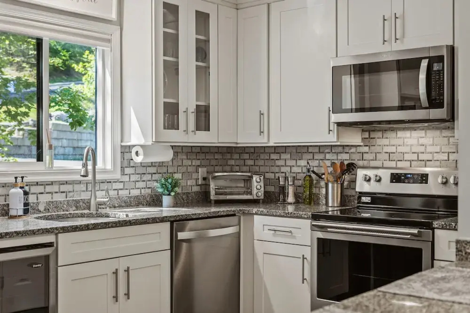 Slopeside Escape by Avantstay Walk to Ski Lifts Arcade Games Shuffleboard