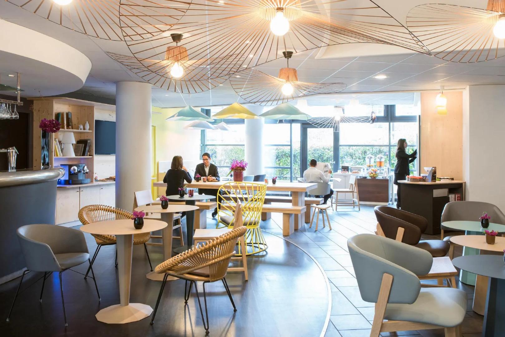 B&B HOTEL Rueil-Malmaison Gare